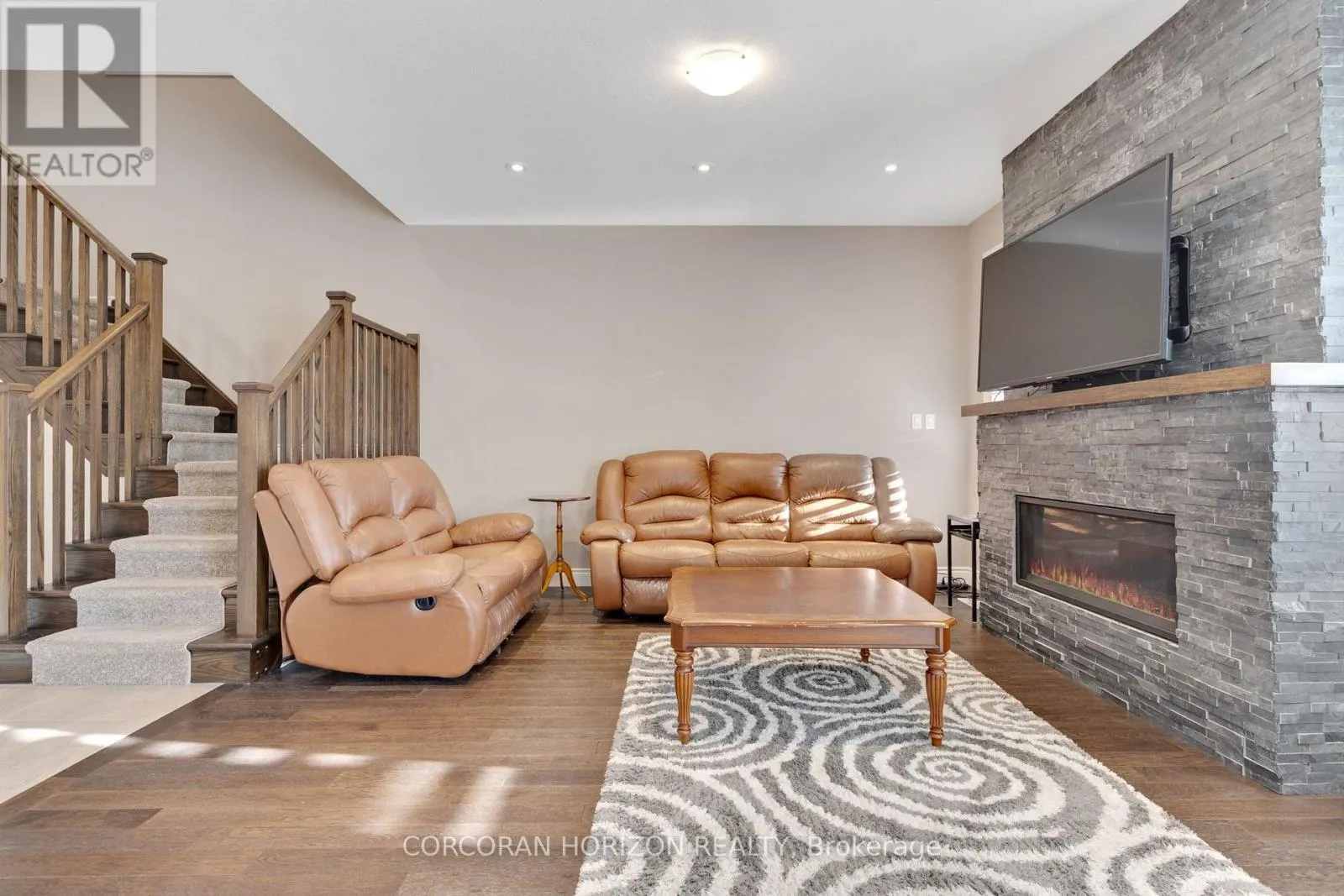 213 LADYSLIPPER DRIVE