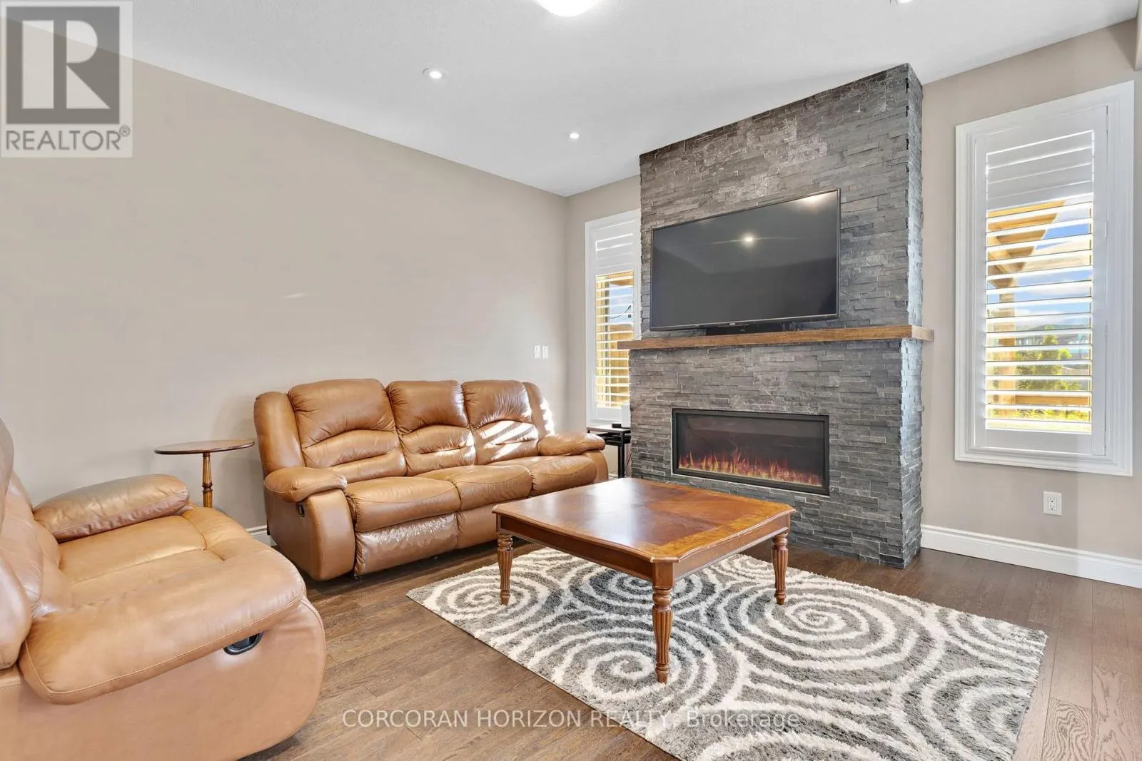213 LADYSLIPPER DRIVE