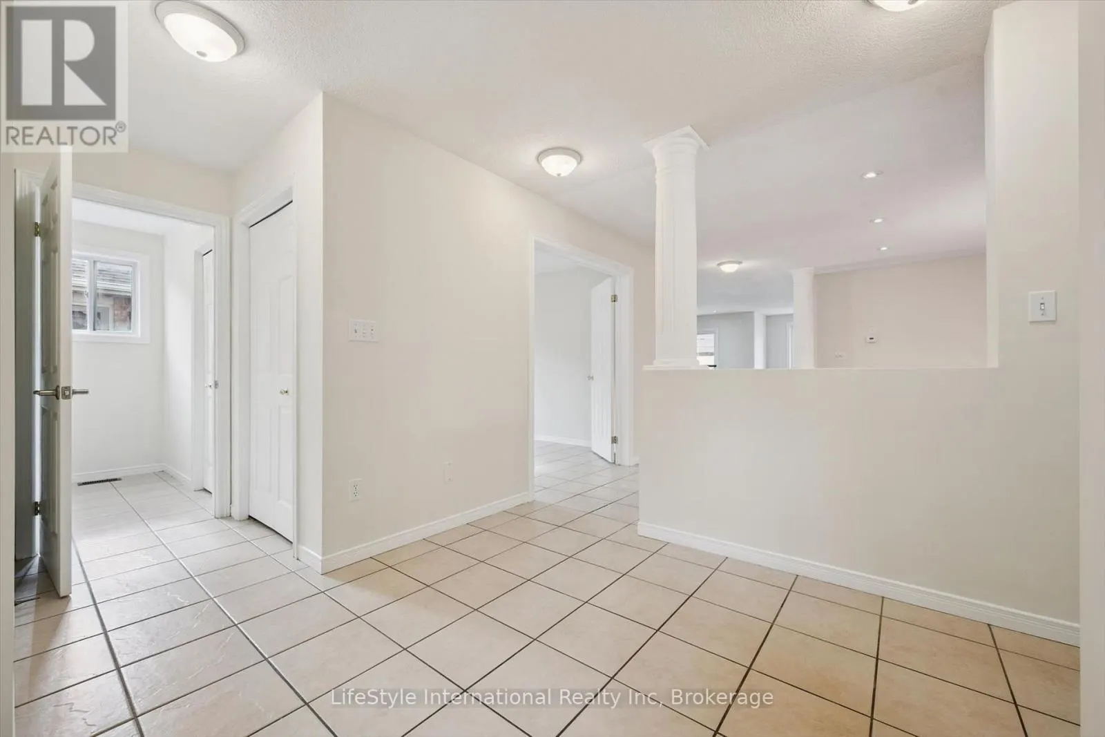 4 DAVIS STREET