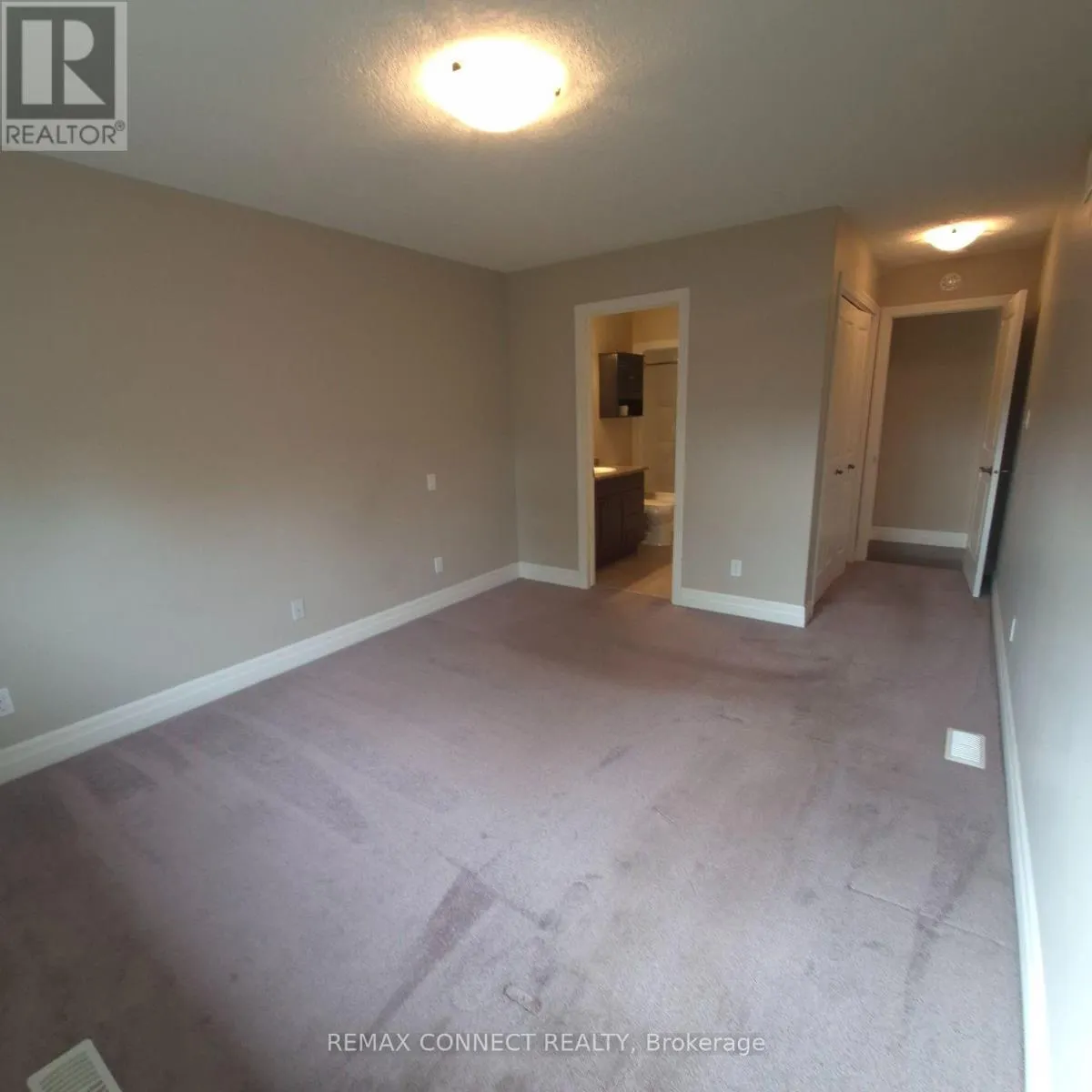 16 CORTLAND CRESCENT
