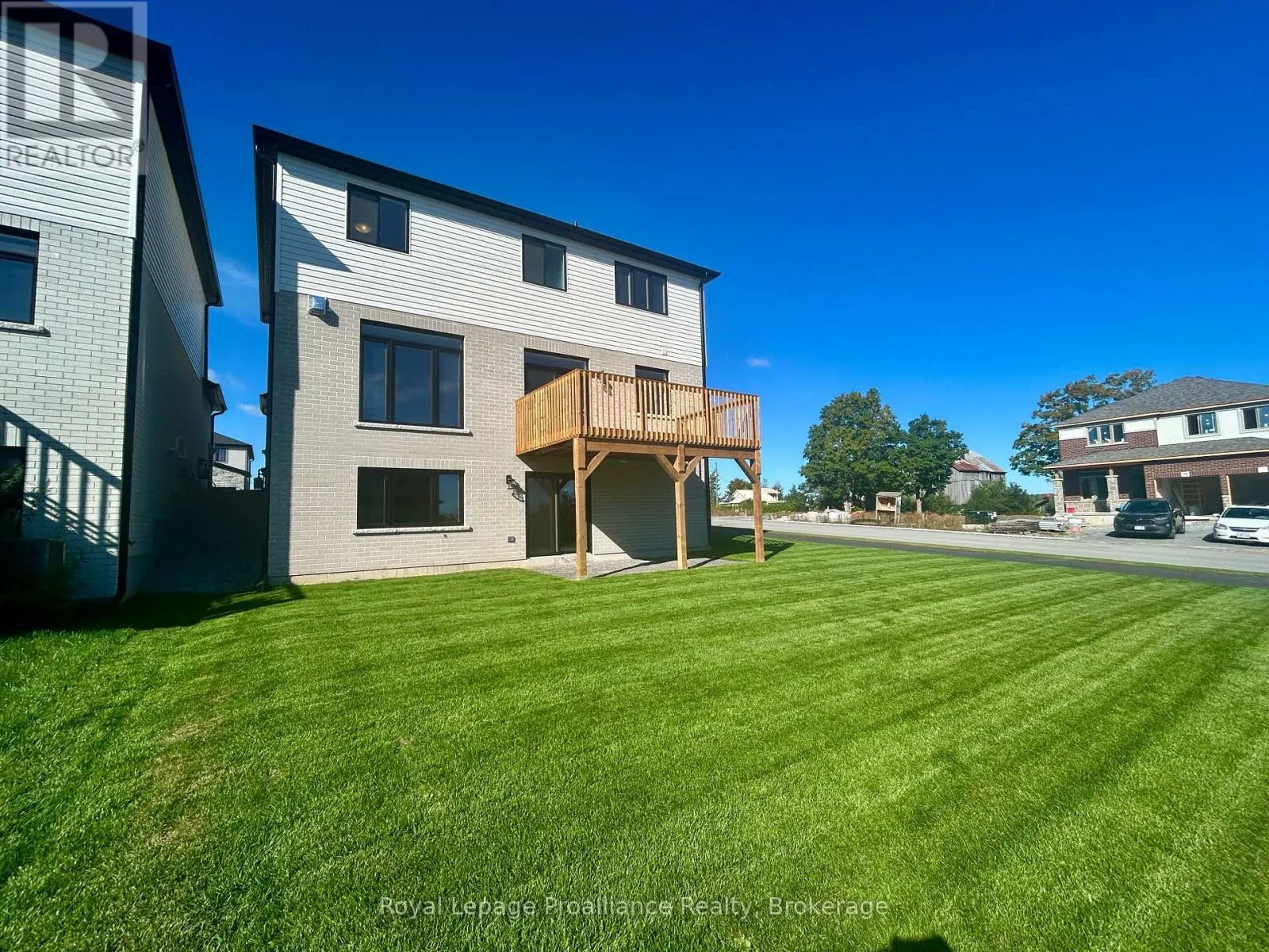20 PEACE RIVER STREET