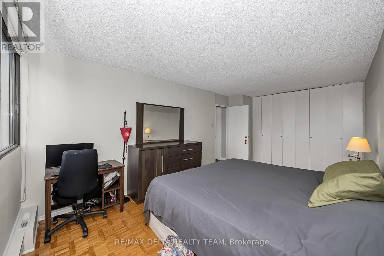 702 - 1285 CAHILL DRIVE