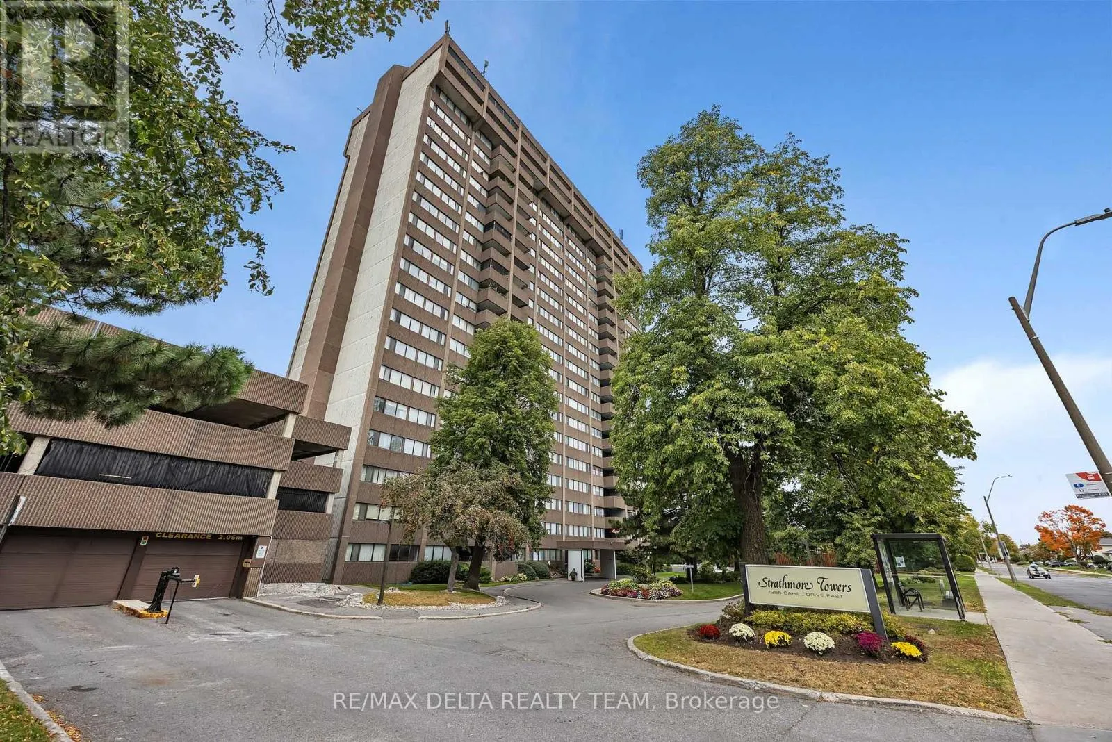 702 - 1285 CAHILL DRIVE