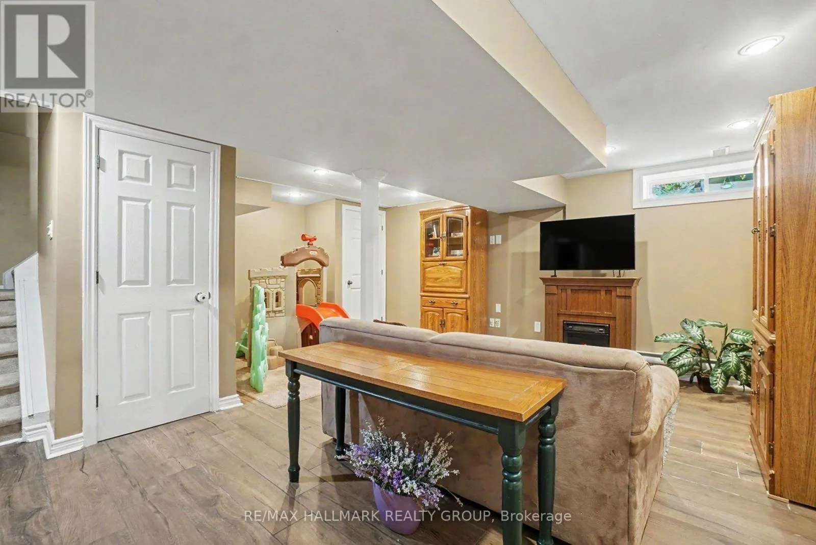 96 PHEASANT RUN DRIVE