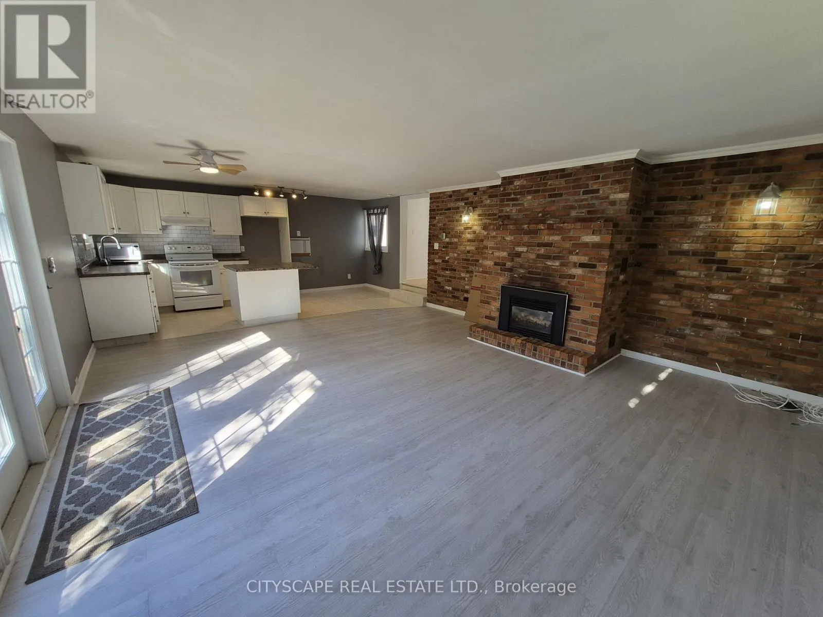 725 DOMINION ROAD