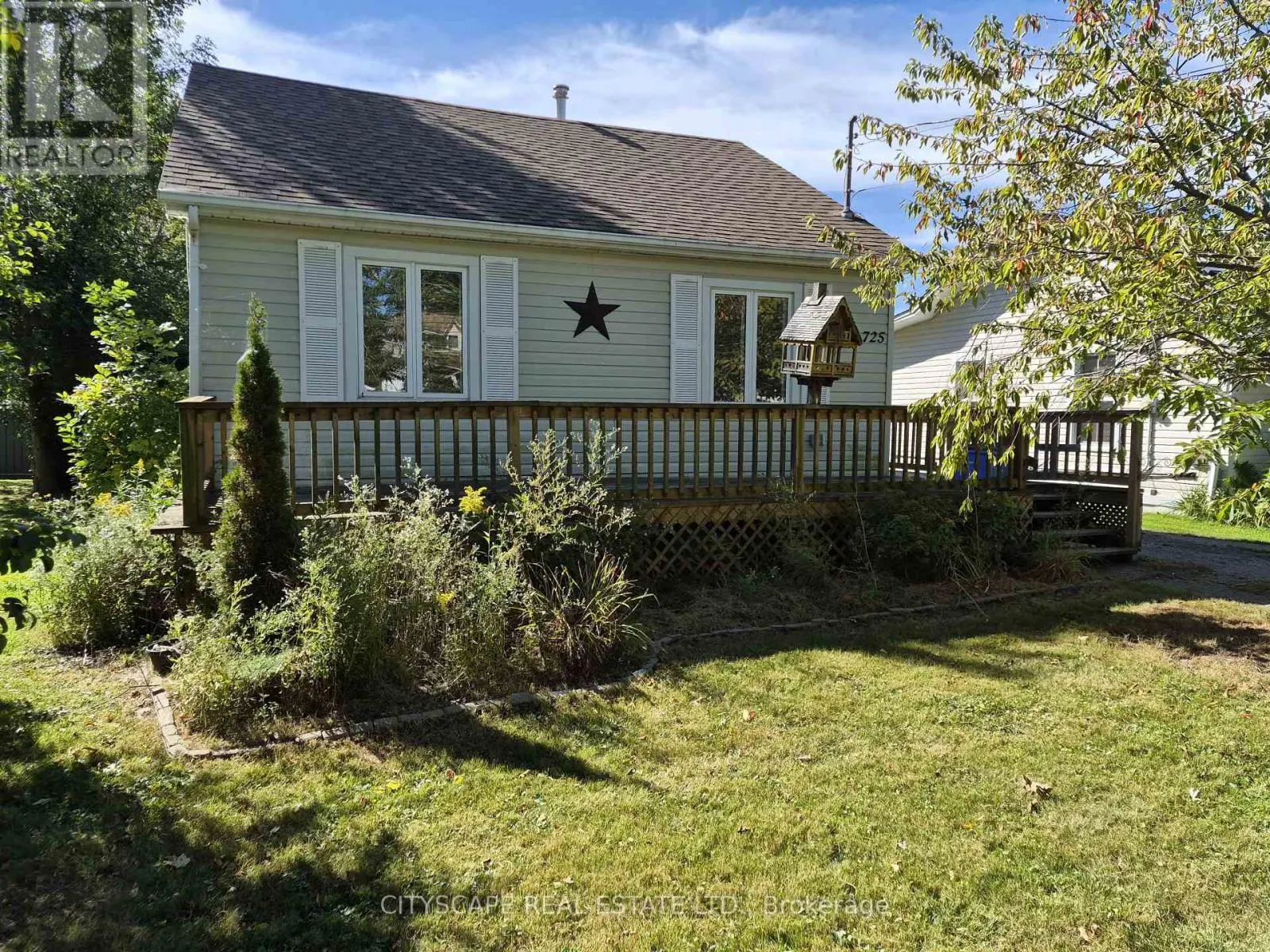 725 DOMINION ROAD