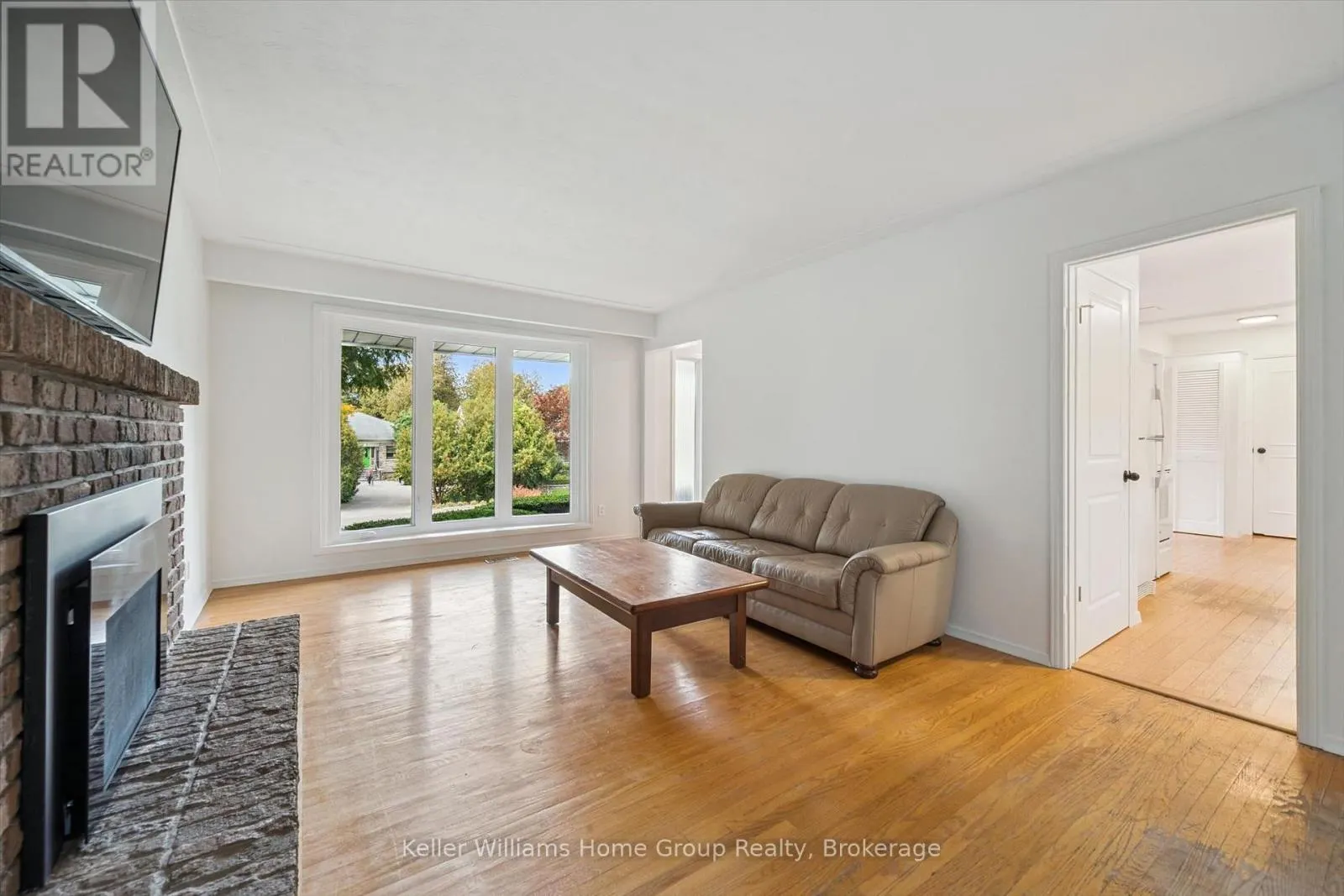 73 WATER STREET E