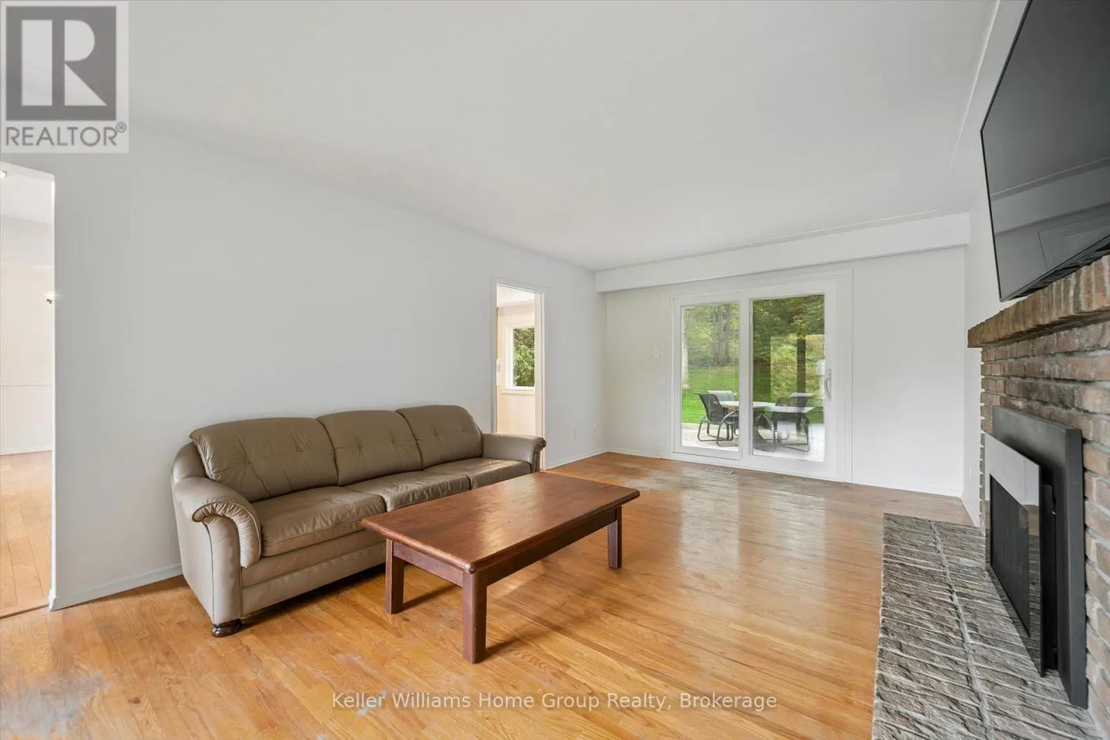 73 WATER STREET E
