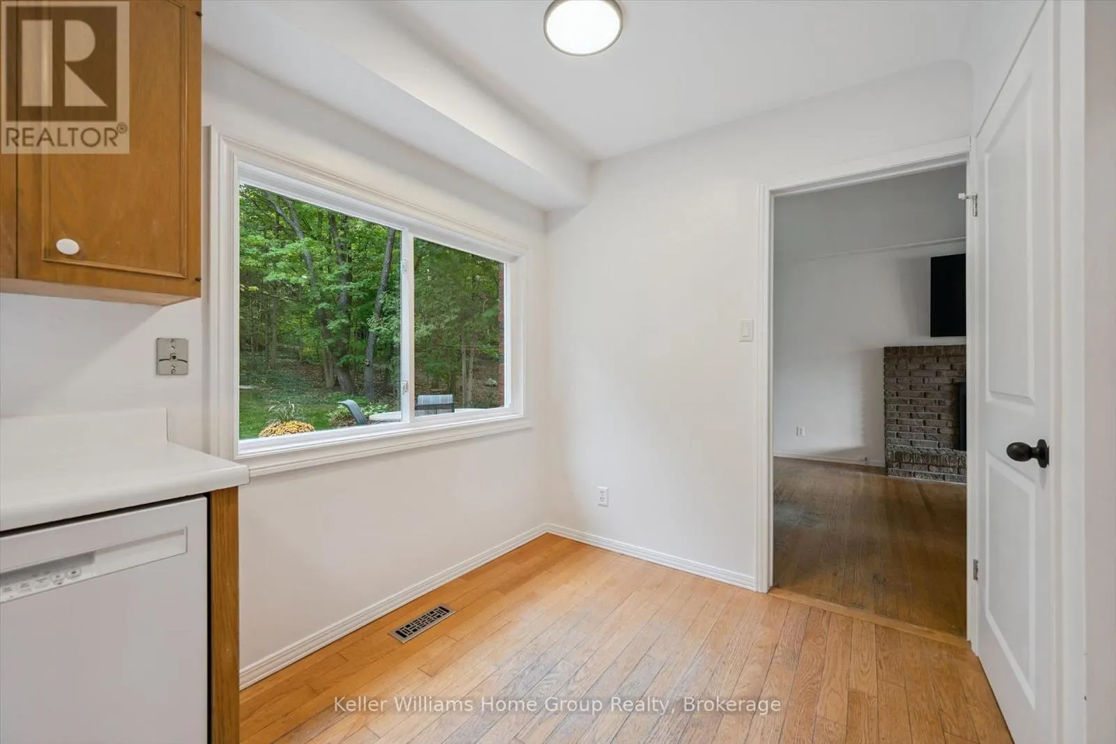 73 WATER STREET E