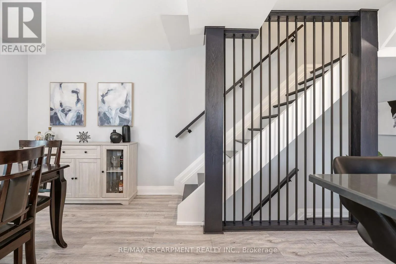12 - 130 LIVINGSTON AVENUE