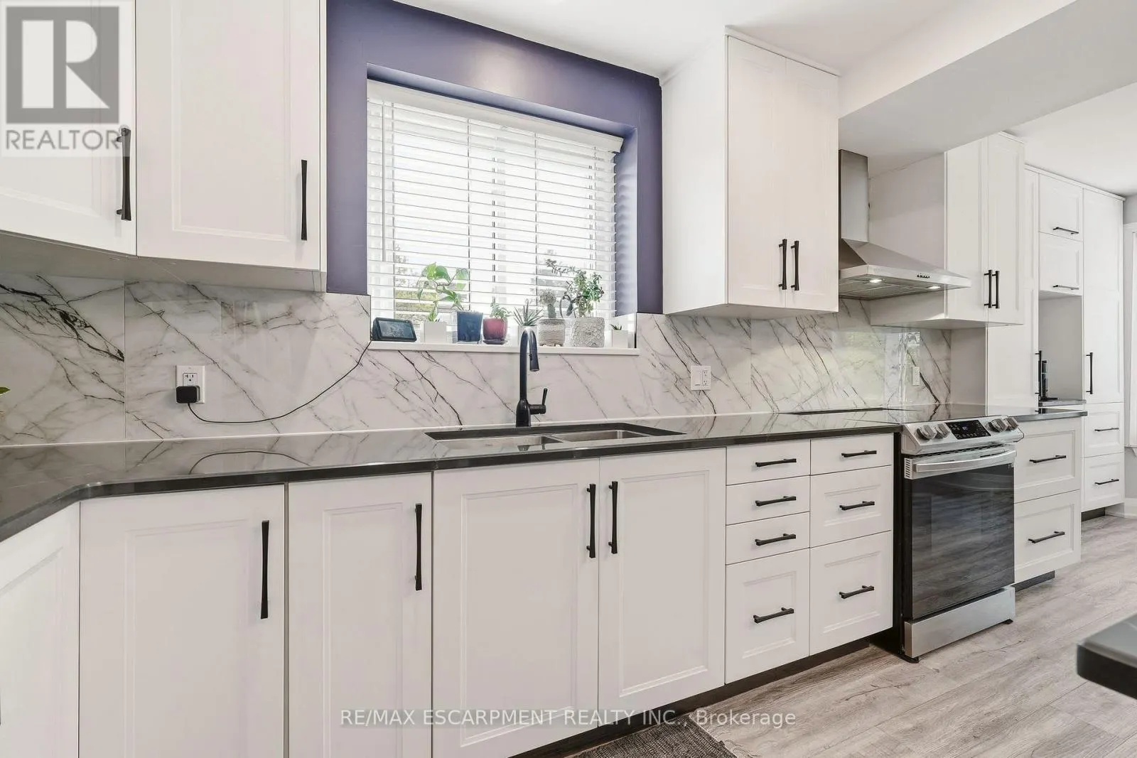 12 - 130 LIVINGSTON AVENUE