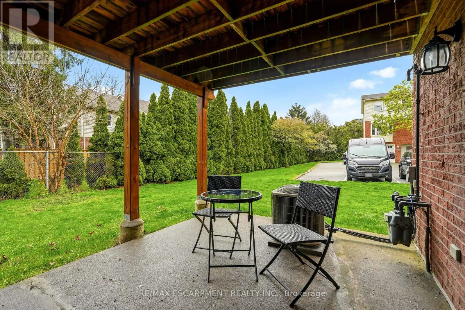 12 - 130 LIVINGSTON AVENUE