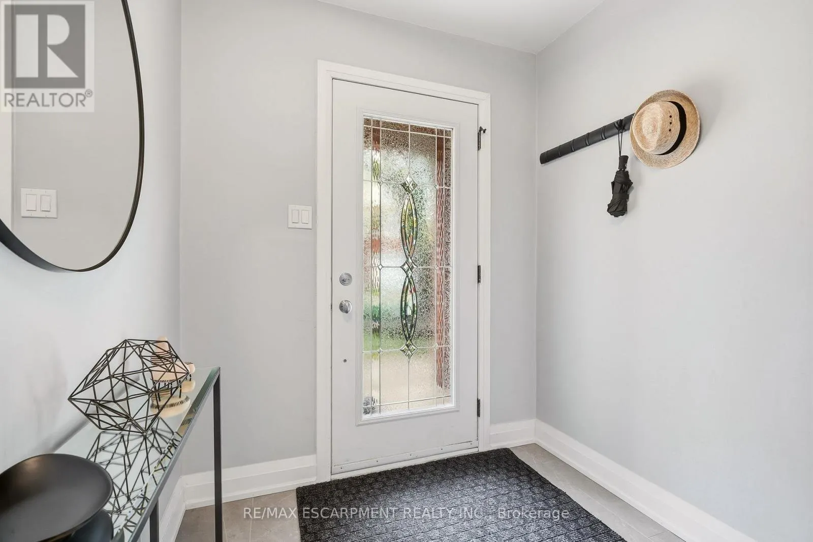 12 - 130 LIVINGSTON AVENUE