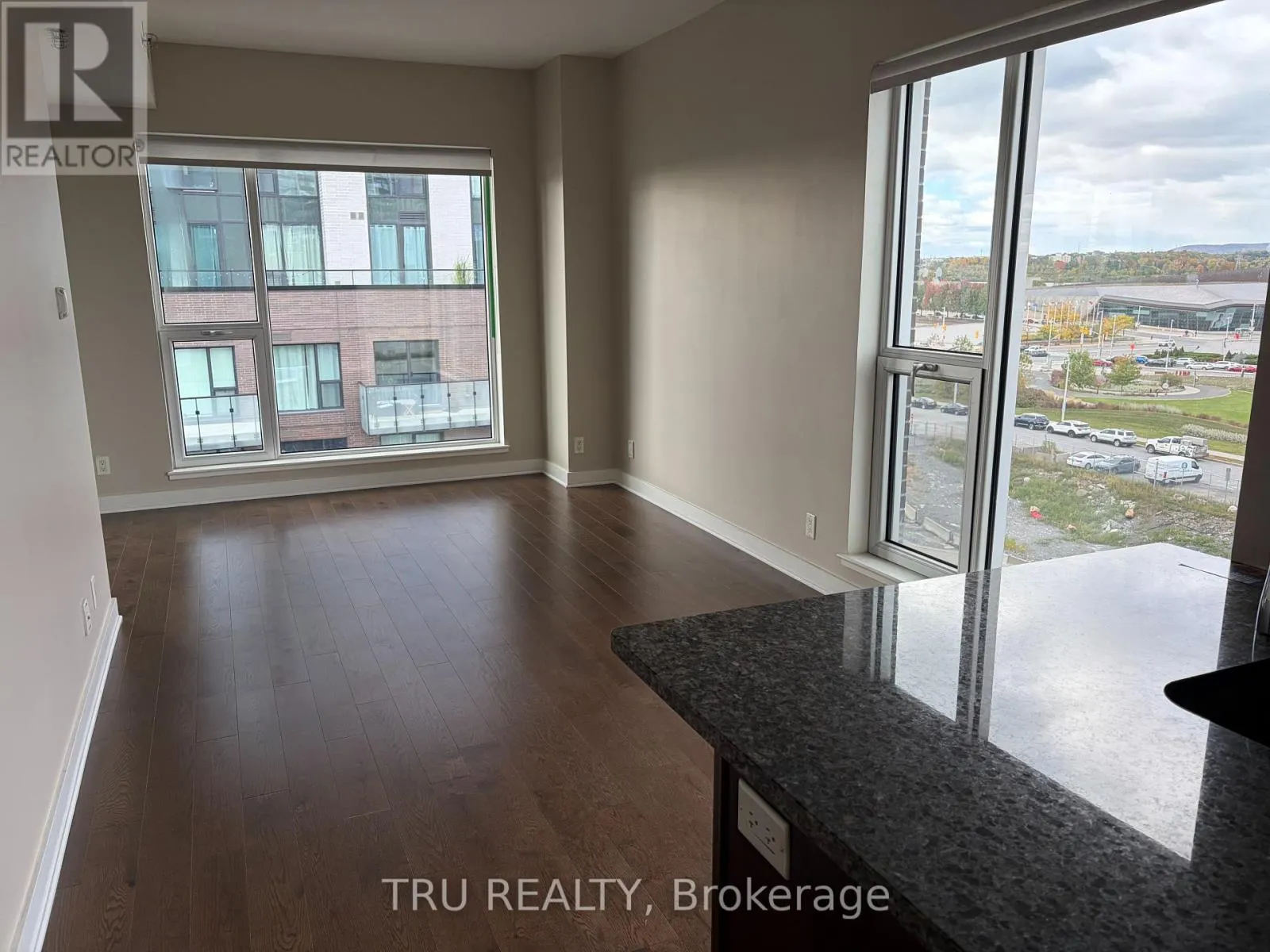 706 - 300C LETT STREET