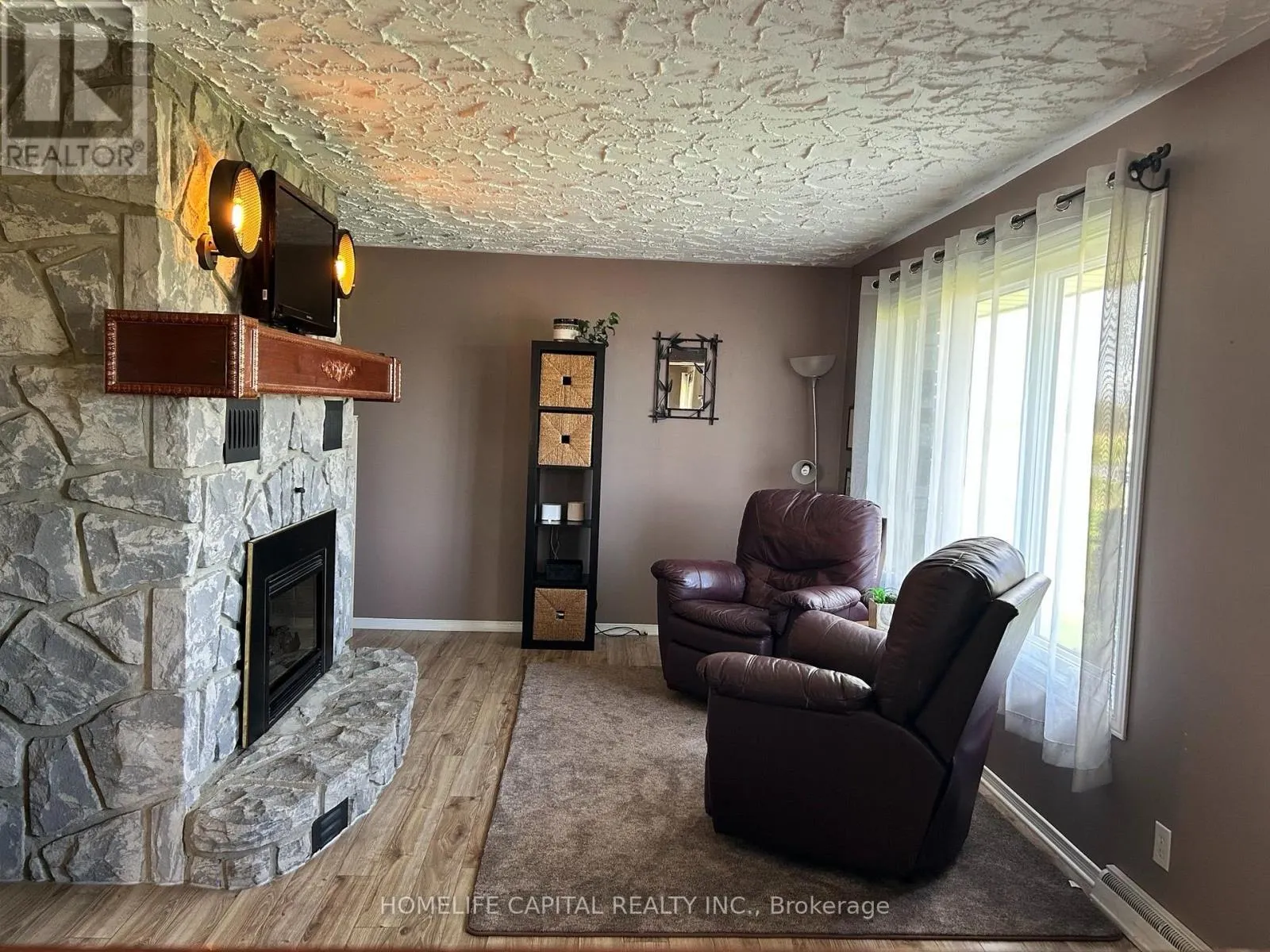 1091 COUNTY RD 15 ROAD