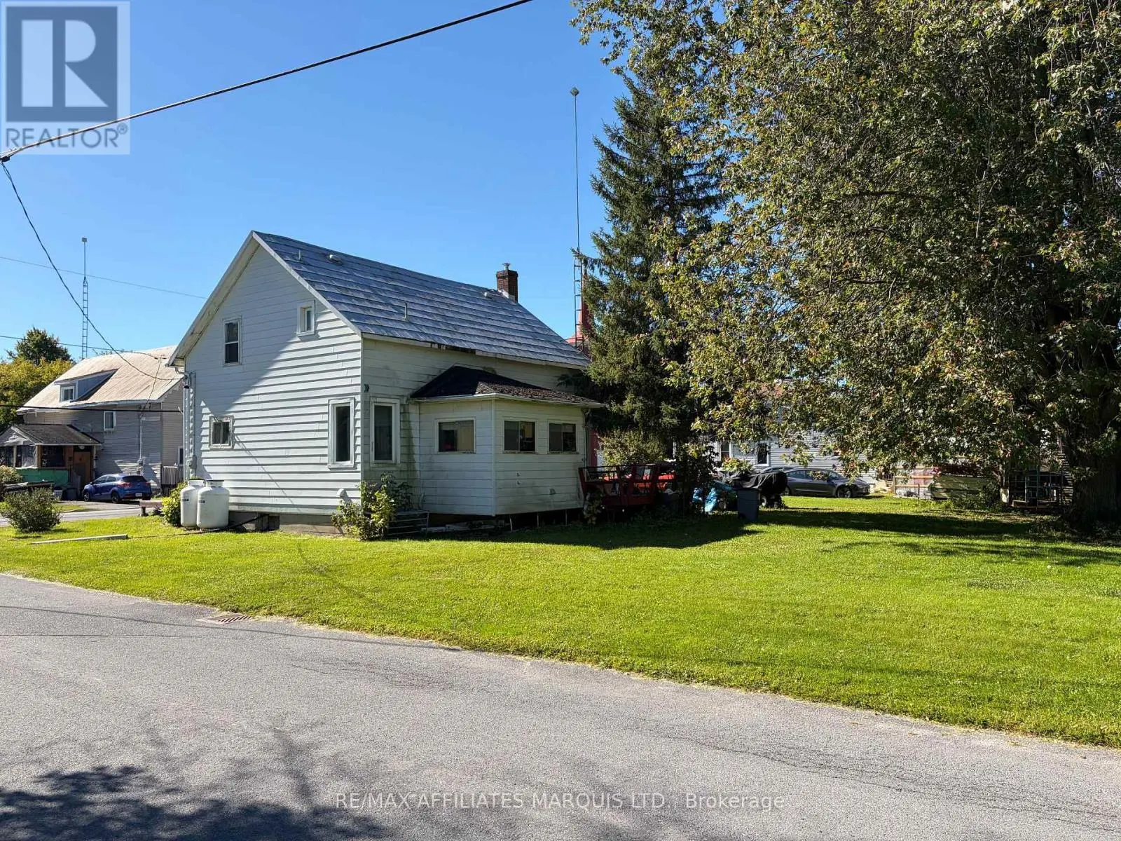 37 MAIN STREET