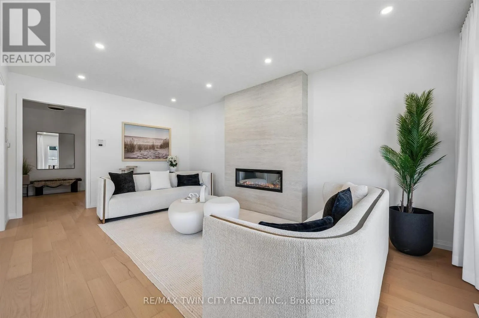 1681 DUNKIRK AVENUE