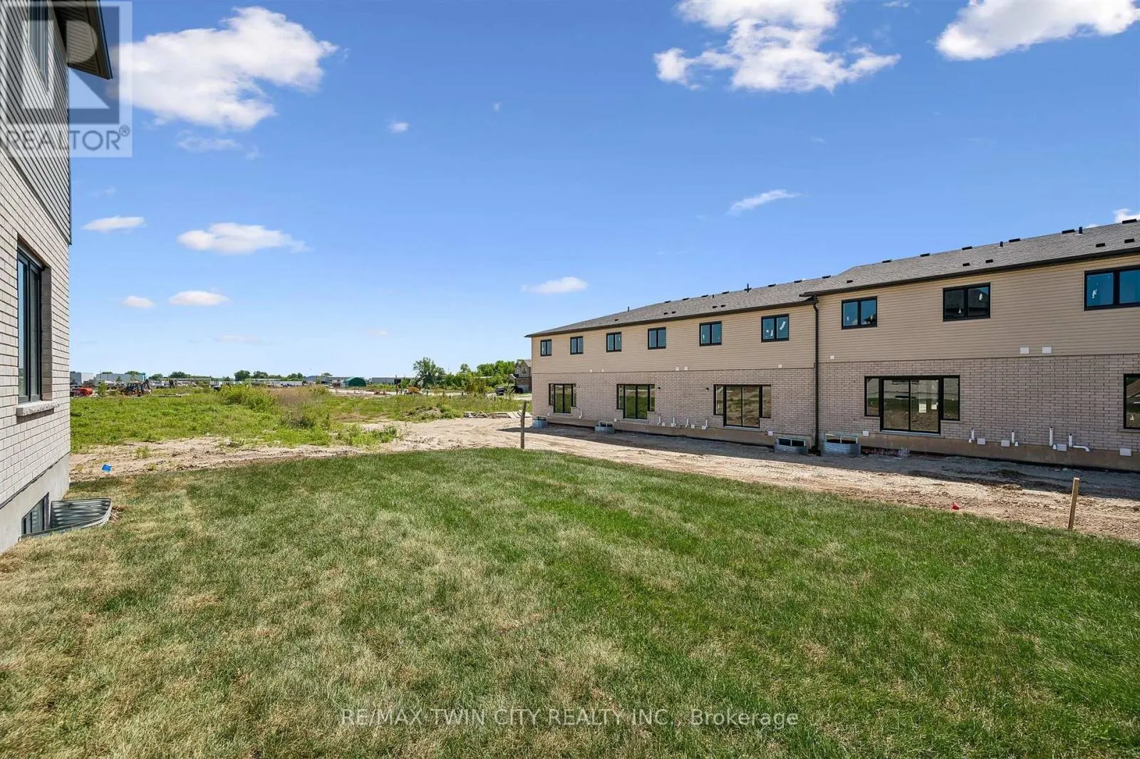 1681 DUNKIRK AVENUE