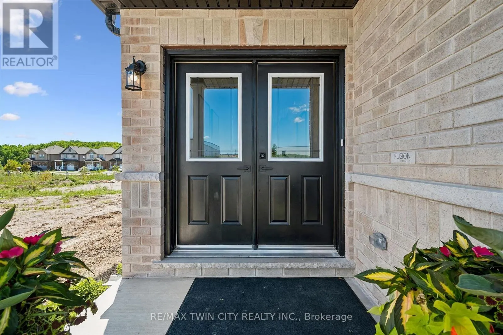 1681 DUNKIRK AVENUE