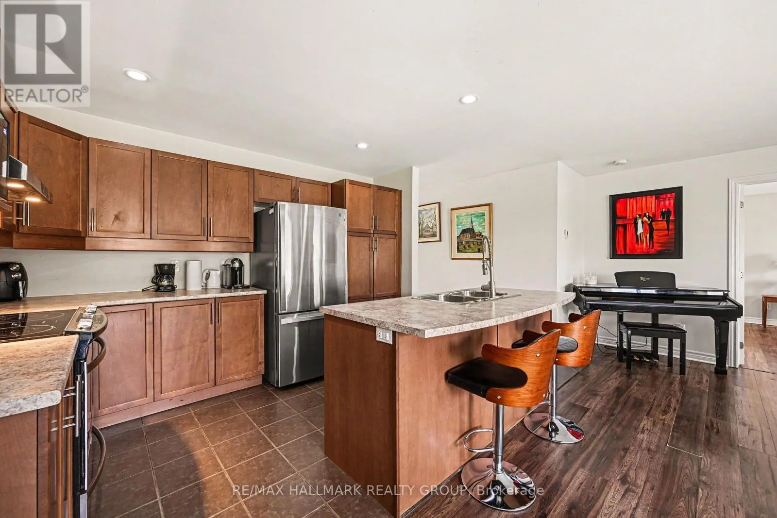 86 FOURTH AVENUE