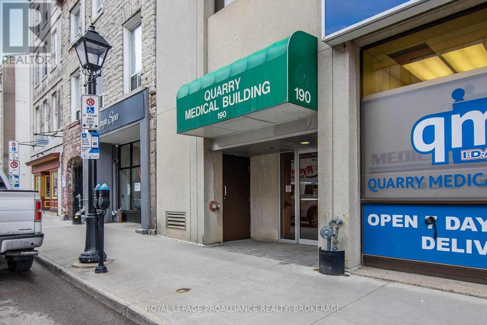 SUITE 401 - 100 PRINCESS STREET #Suite 401