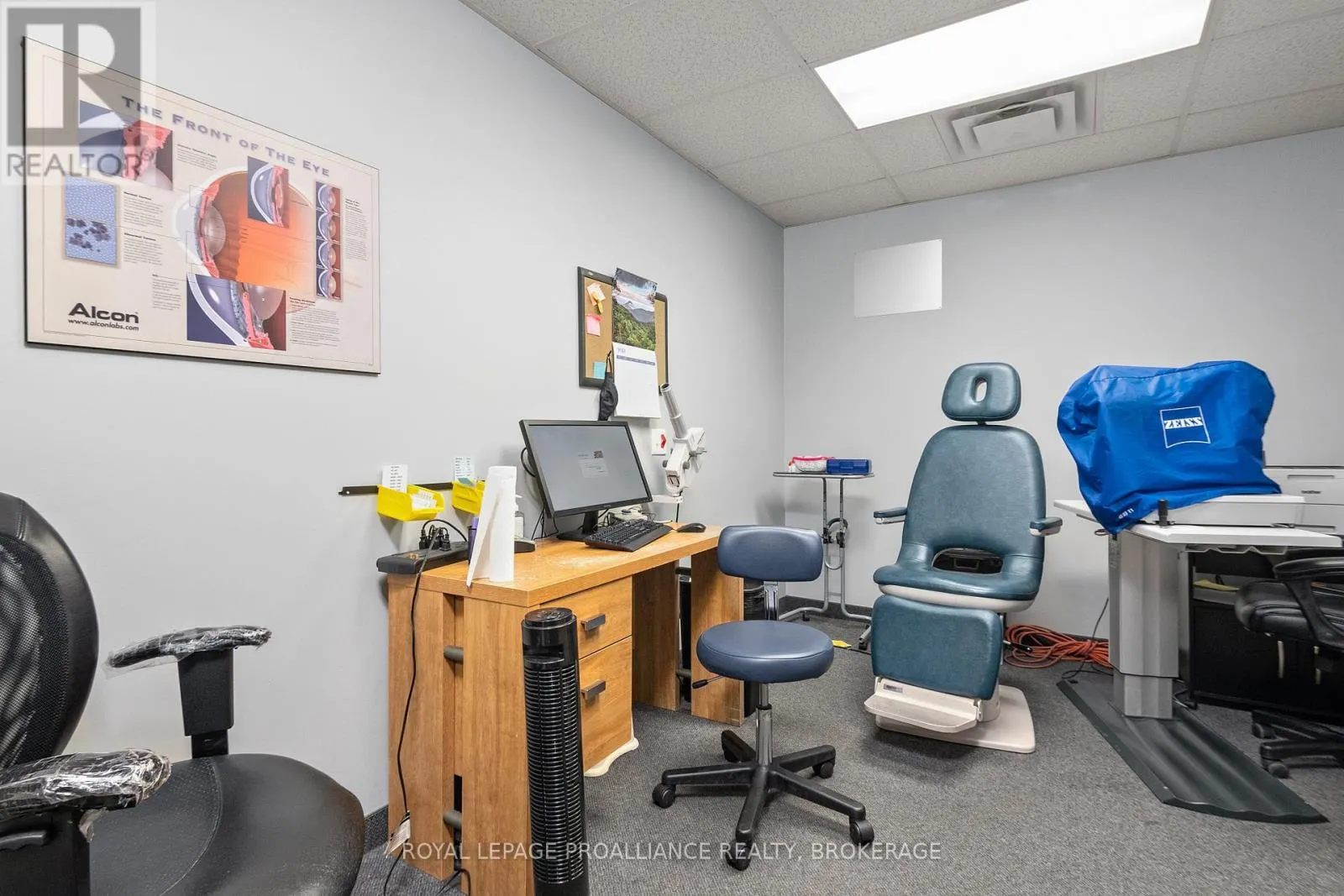 SUITE 401 - 100 PRINCESS STREET #Suite 401