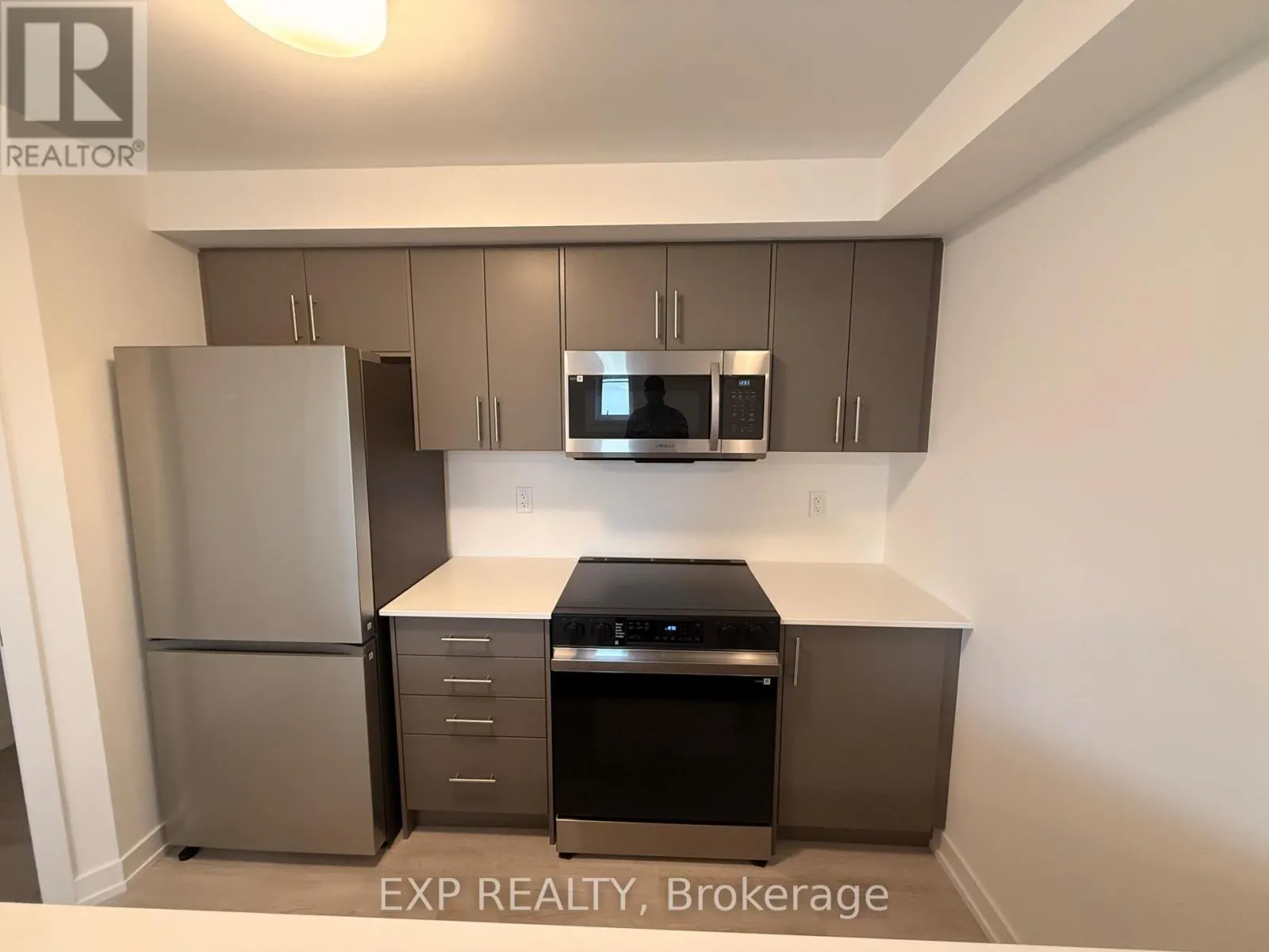 35 - 42 LOWES RD. WEST ROAD