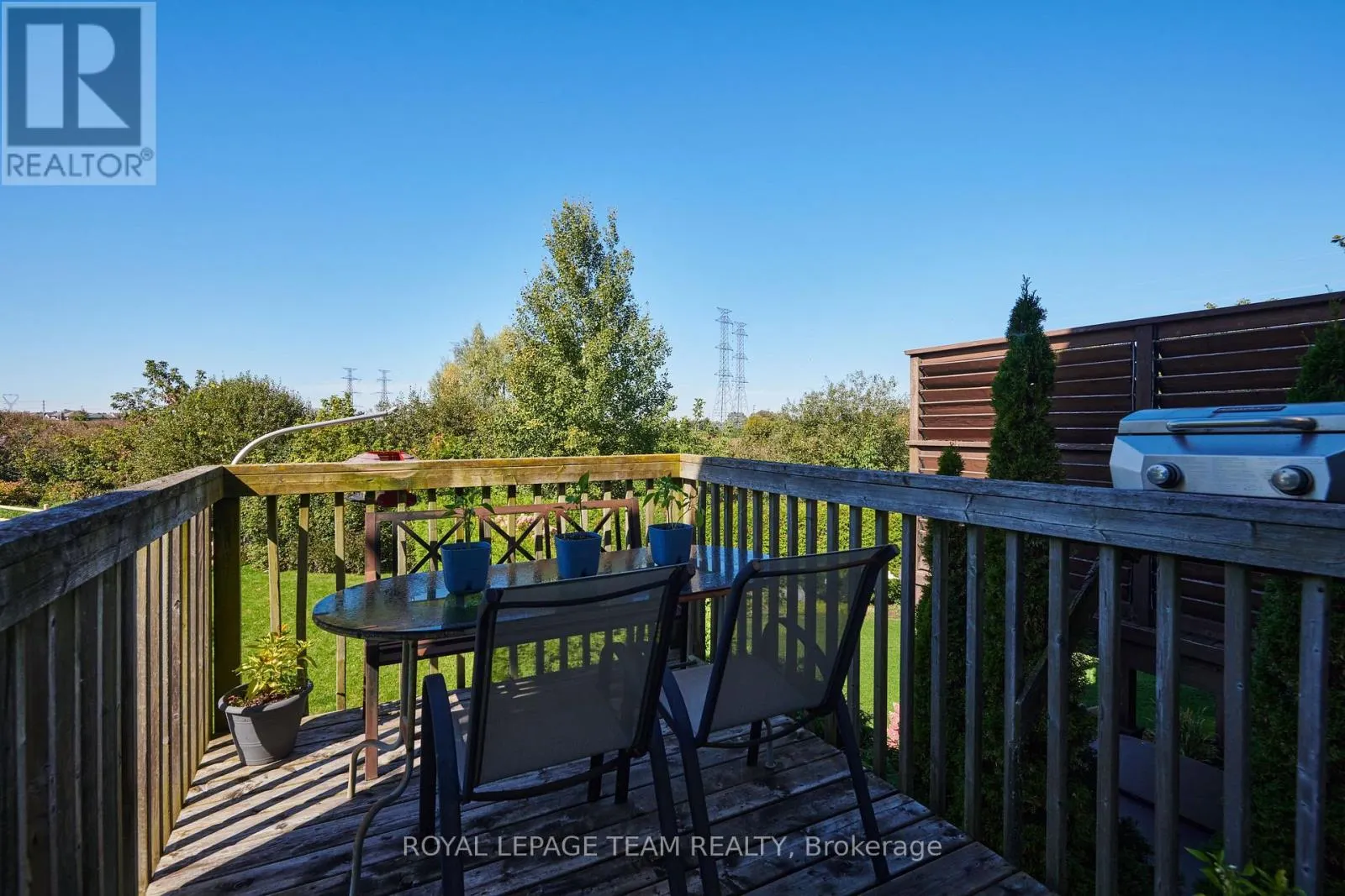 1076 NORTHGRAVES CRESCENT