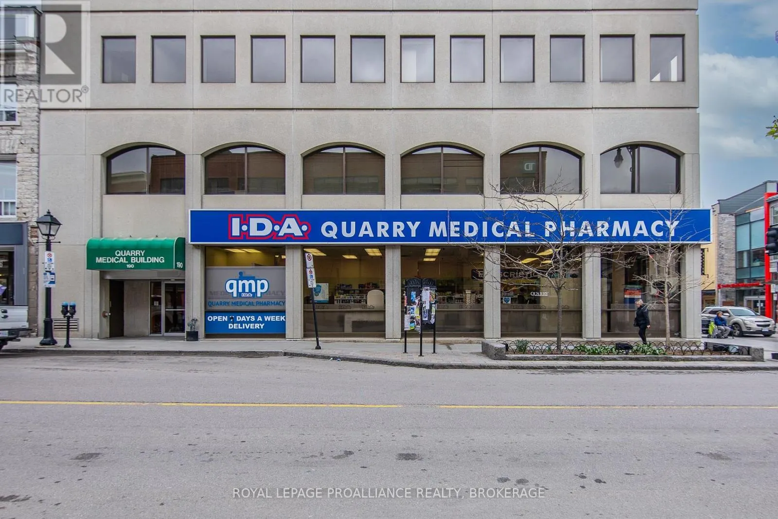 202 - 100 PRINCESS STREET #202
