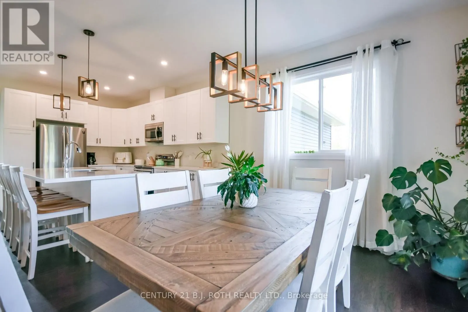 1289 MUSKOKA ROAD 117 ROAD