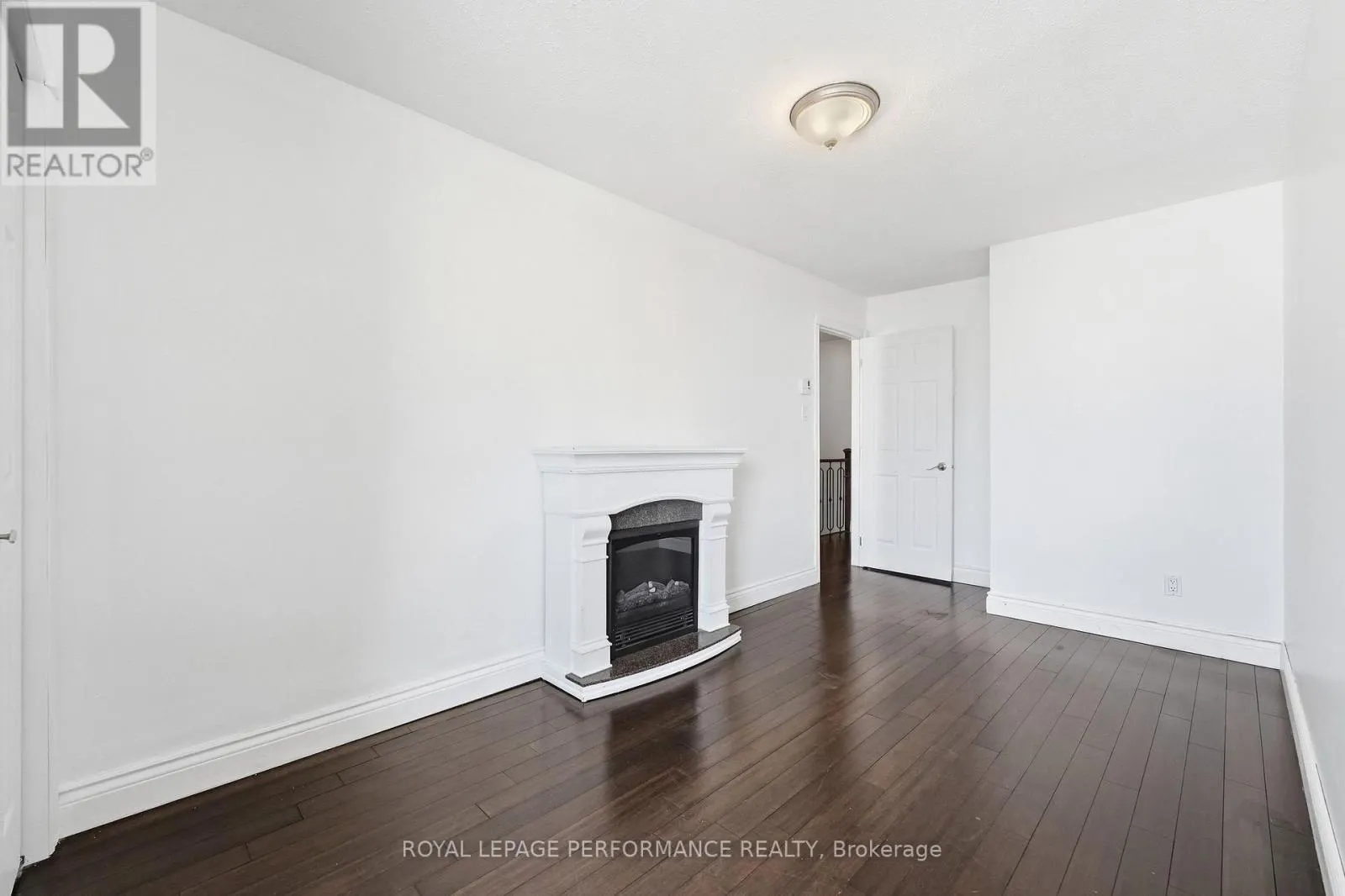 11 - 3415 UPLANDS DRIVE