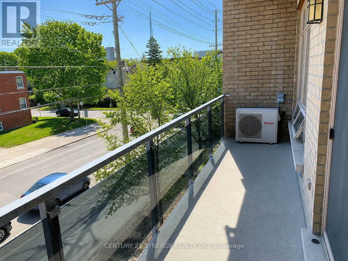 209 - 682 CHURCHILL AVENUE N