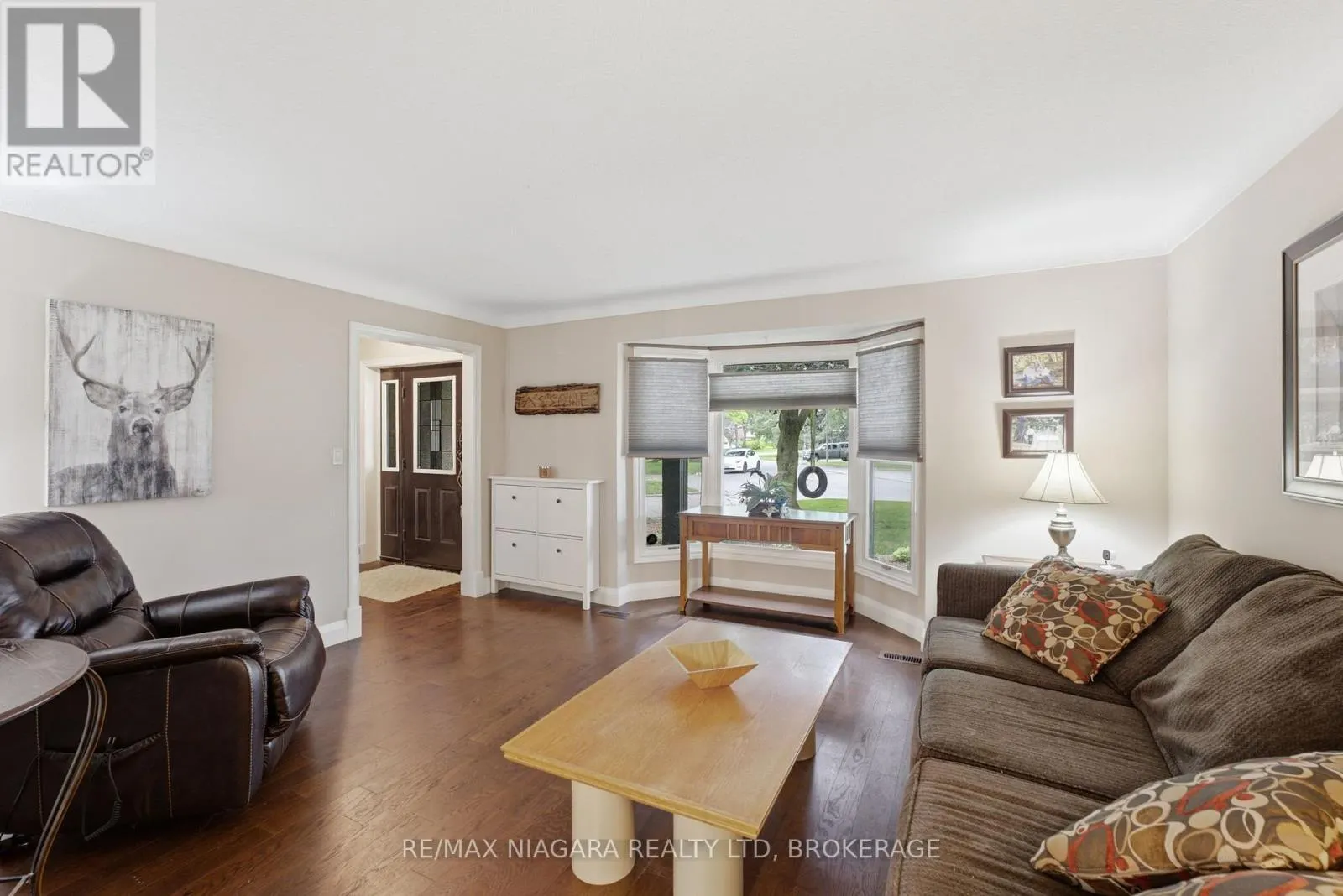 9 BEECHNUT COURT