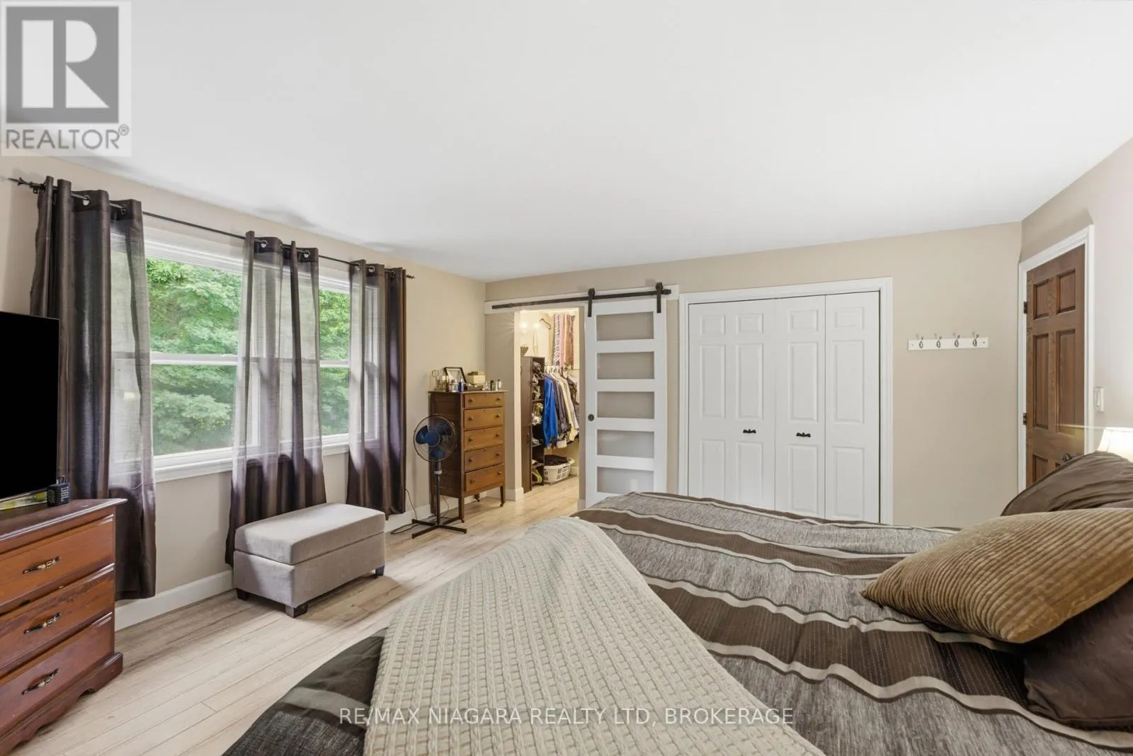 9 BEECHNUT COURT