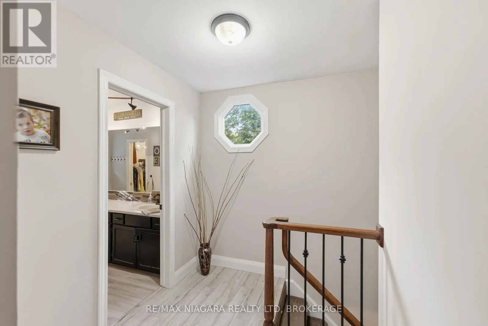 9 BEECHNUT COURT