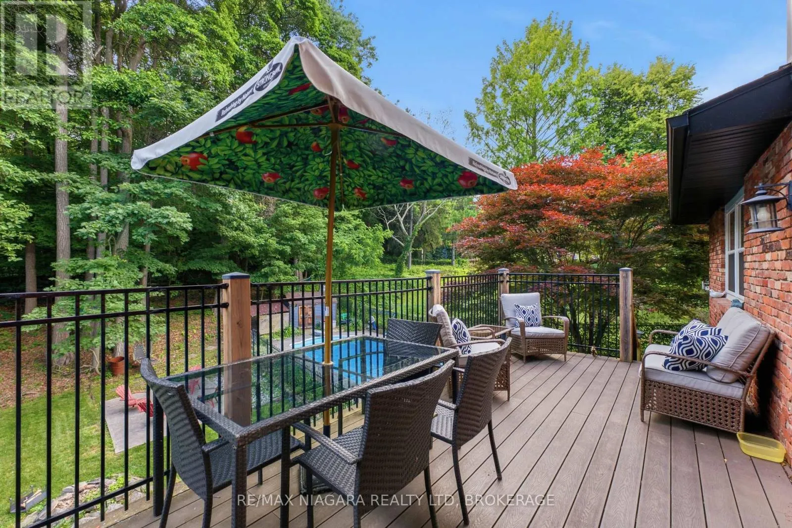 9 BEECHNUT COURT