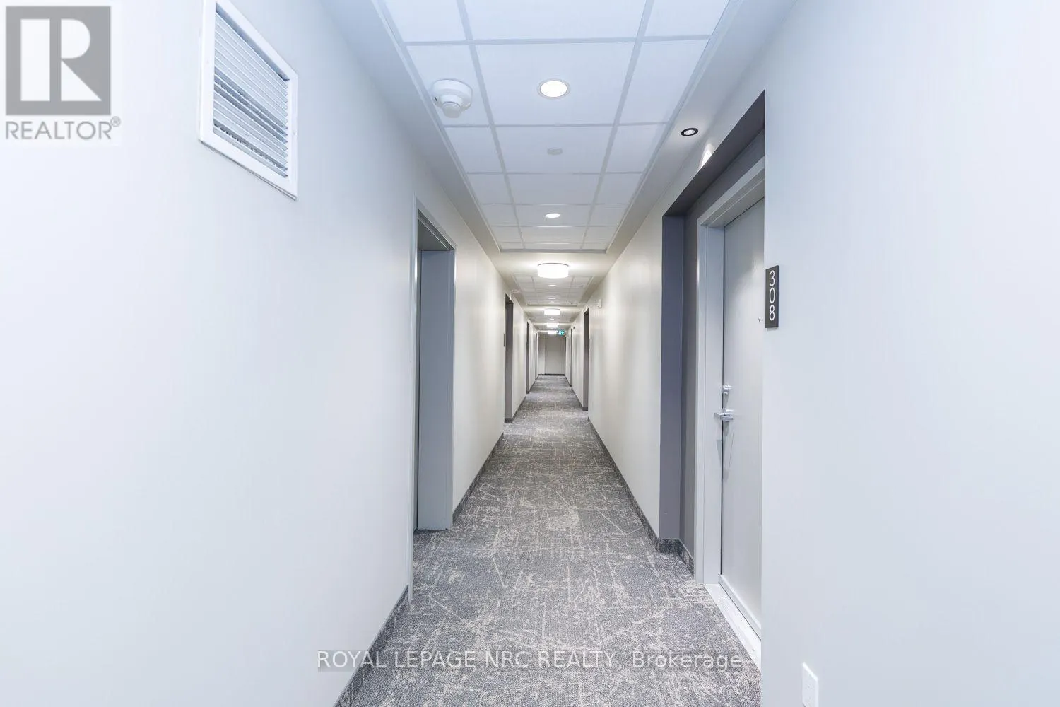 307 - 118 SUMMERSIDES BOULEVARD #307