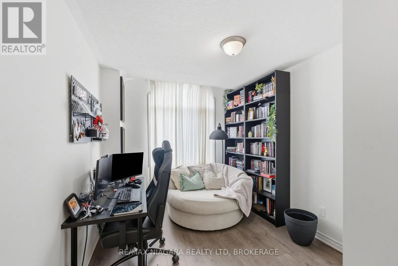 56 SAPPHIRE WAY