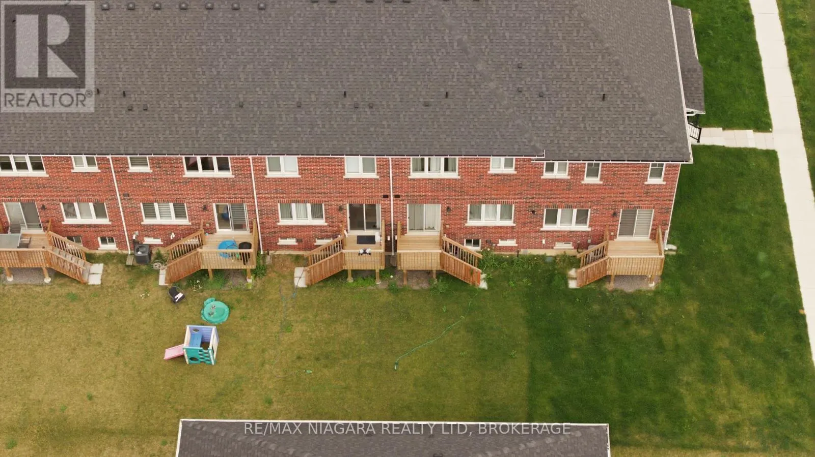 56 SAPPHIRE WAY