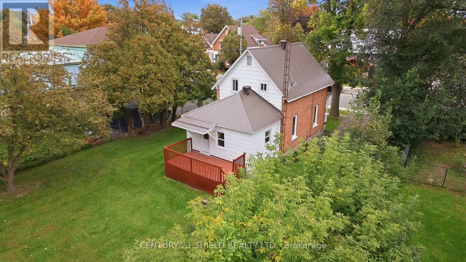 13 OAK STREET
