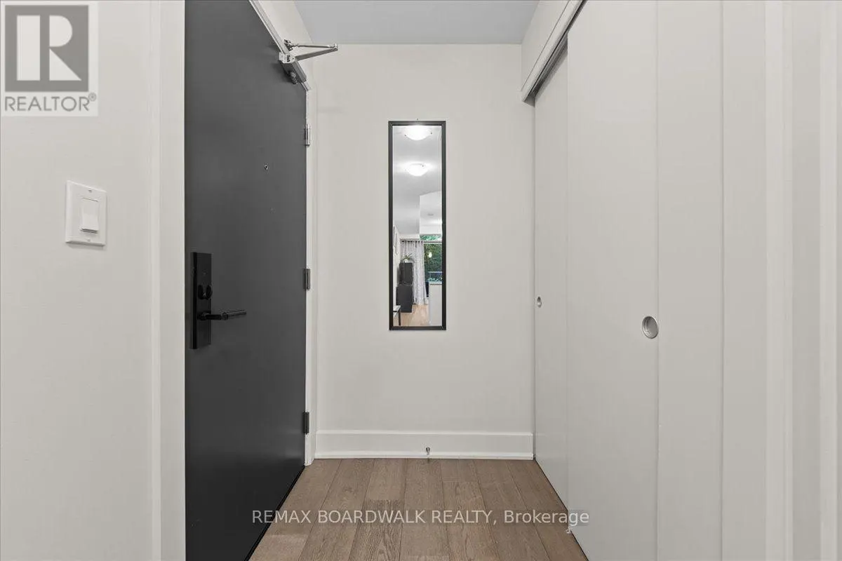 112 - 255 BAY STREET E