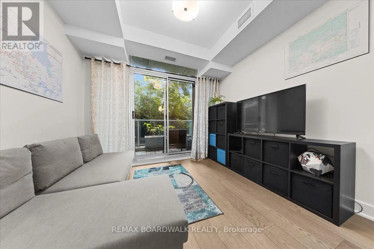112 - 255 BAY STREET E