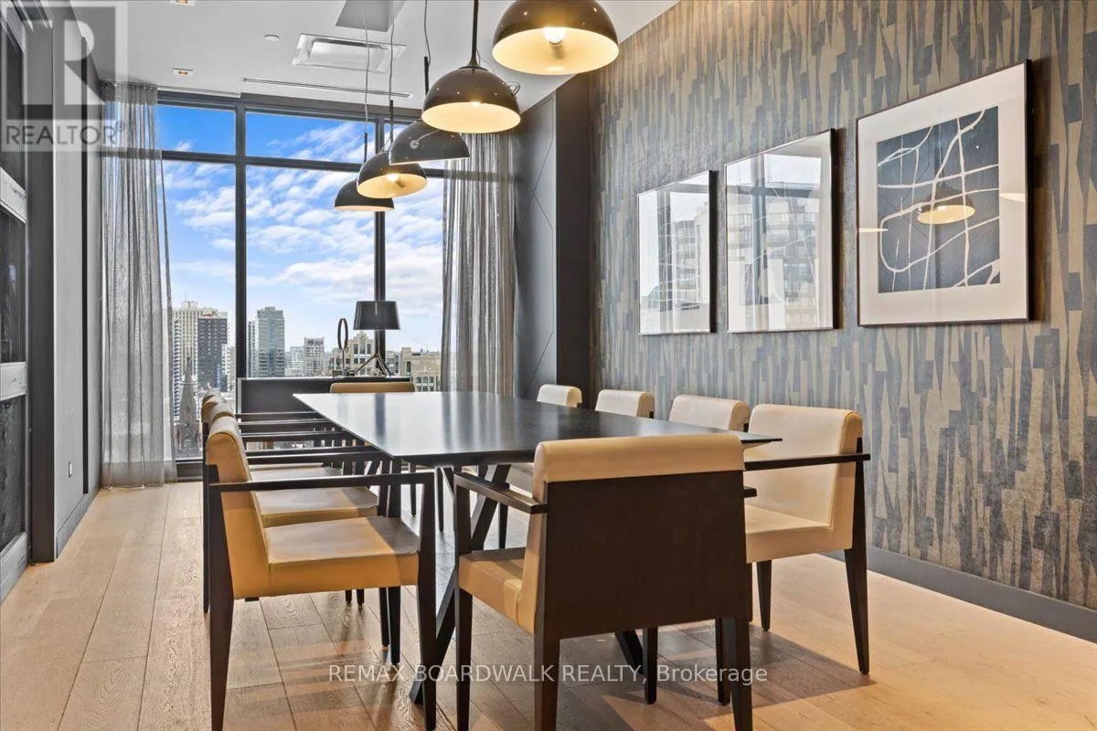 112 - 255 BAY STREET E