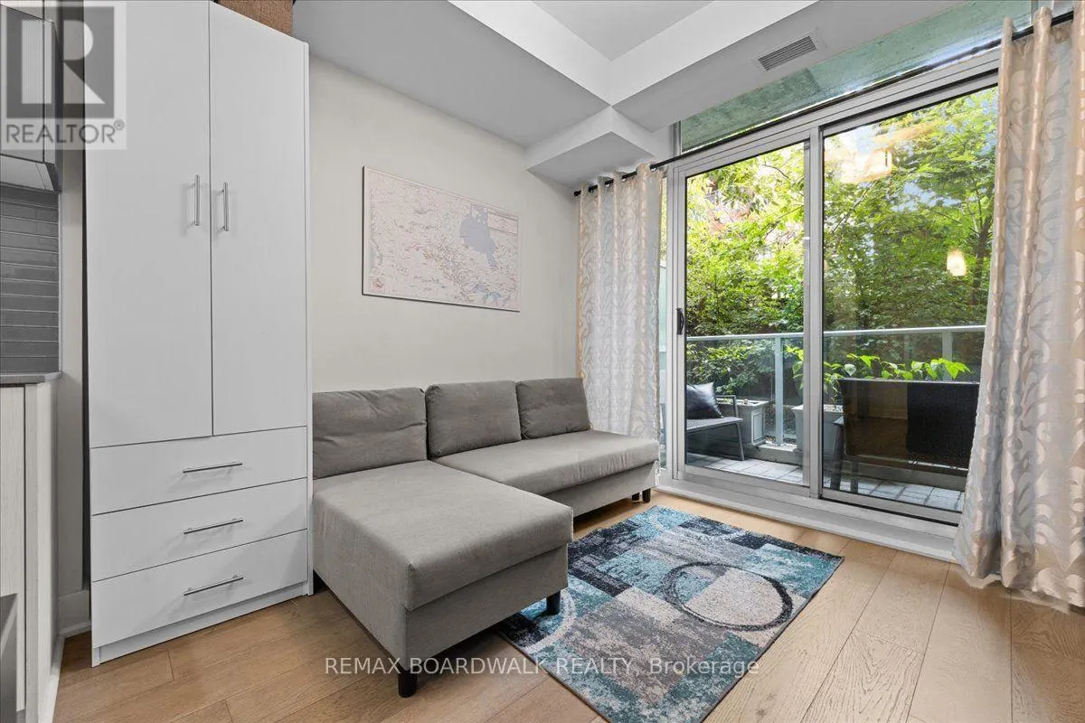 112 - 255 BAY STREET E