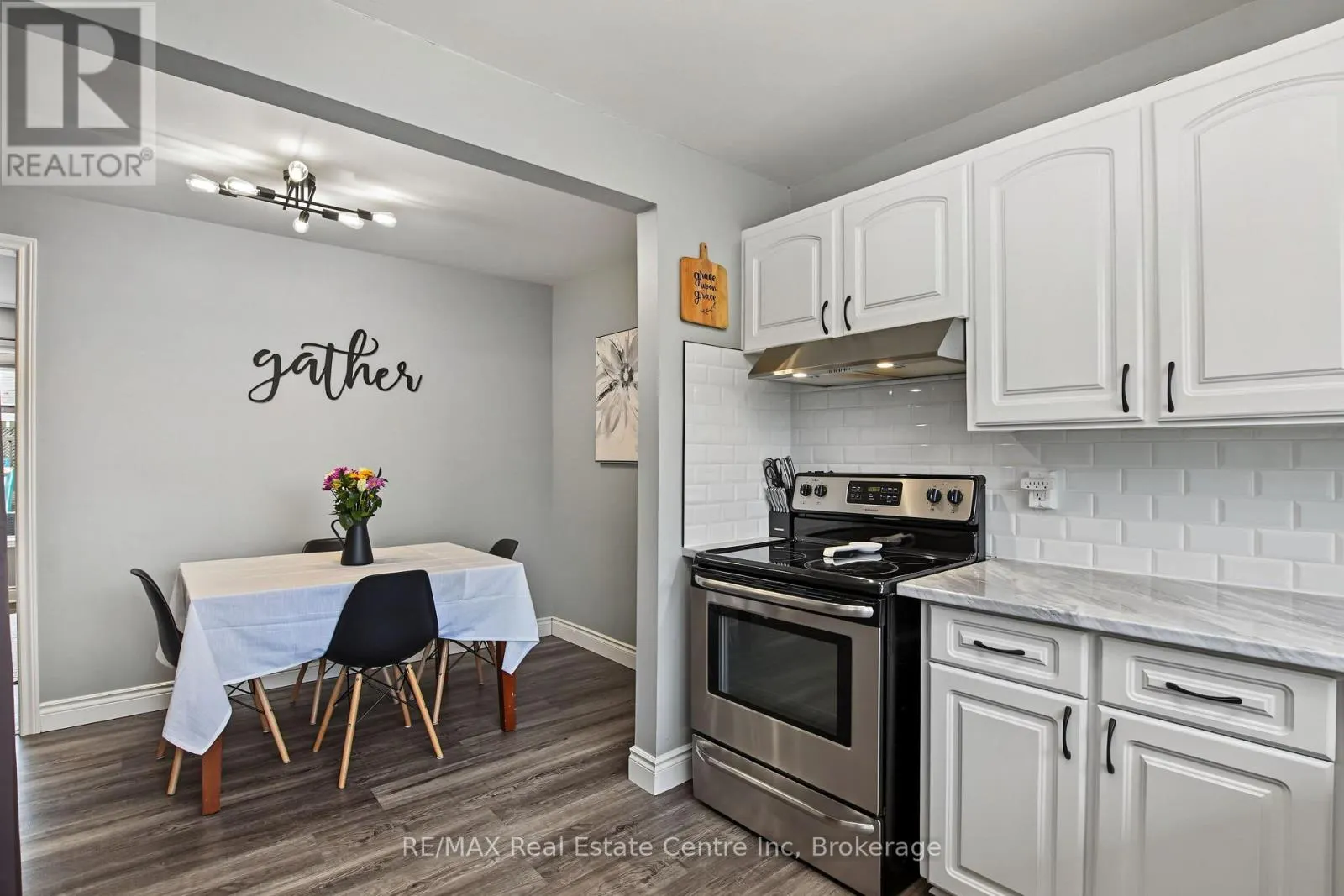 9 GREENBROOK DRIVE
