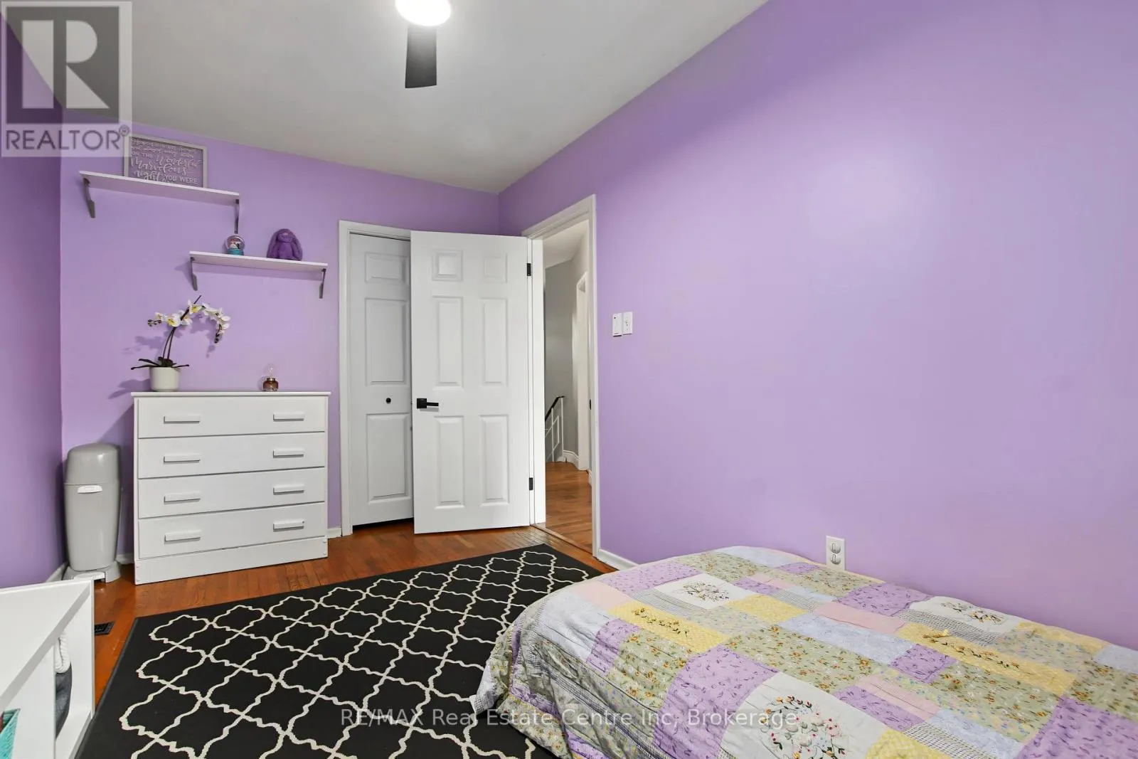 9 GREENBROOK DRIVE