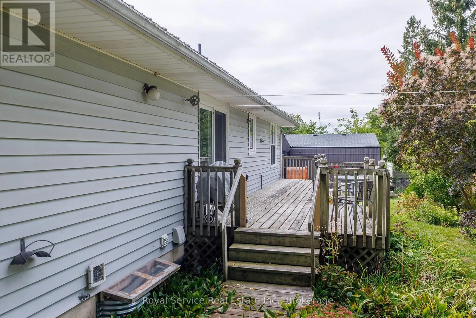 6 CLIFTON ROAD