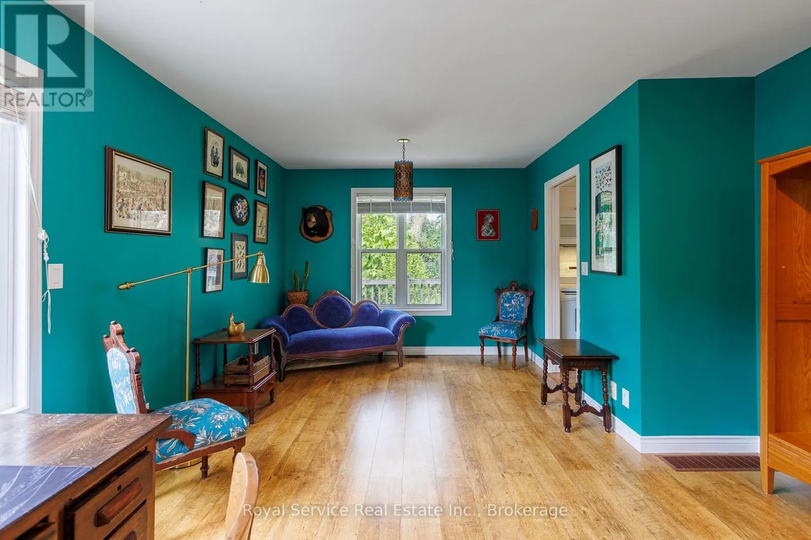 6 CLIFTON ROAD