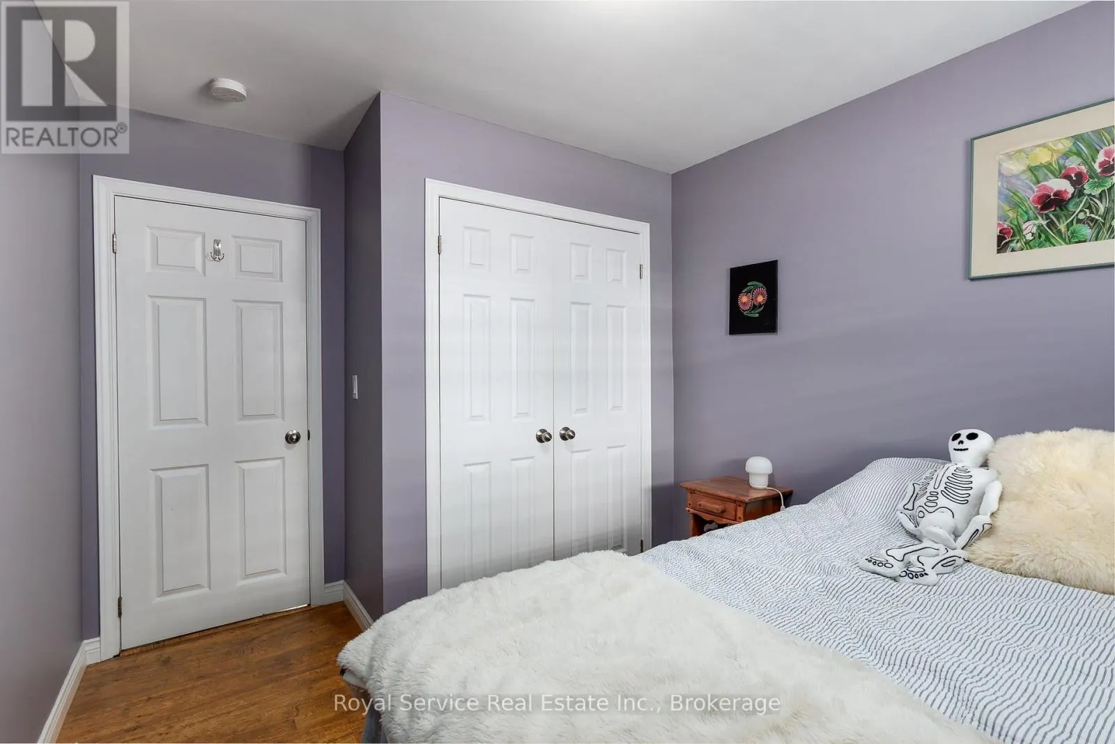 6 CLIFTON ROAD