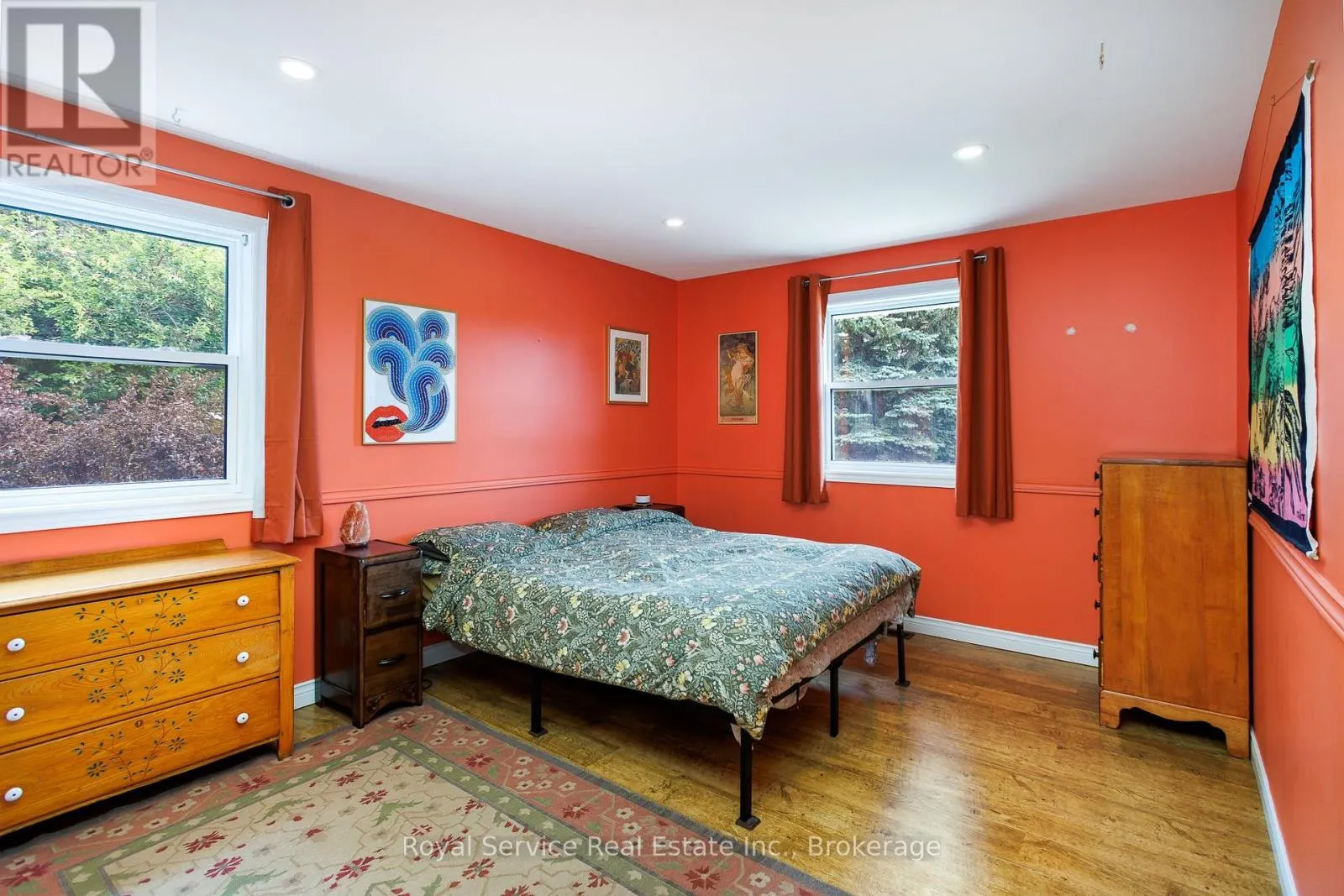 6 CLIFTON ROAD